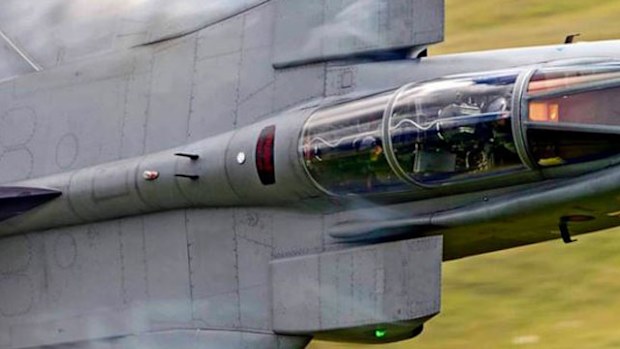 Craig Sulman and wife Paula were treated to the impromptu air show while walking near Mount Snowdon, in Wales. (Supplied)