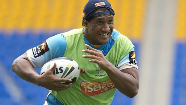 Kalifa Faifai Loa training with the Titans in February 2014. (AAP)