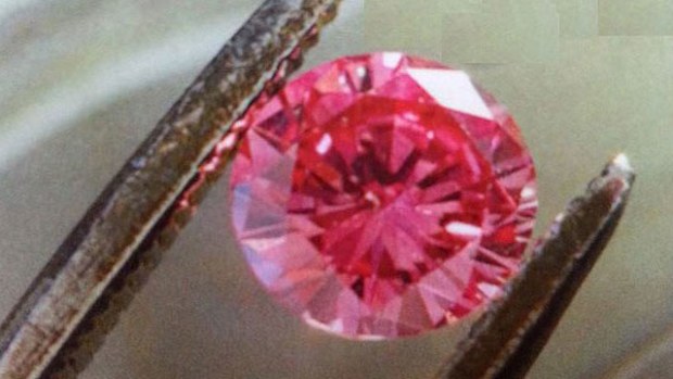 The pink Argyle diamond allegedly stolen from Cairns retailer. (Supplied)
