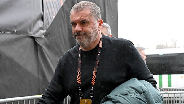 Ange Postecoglou at Aspmyra Stadion.