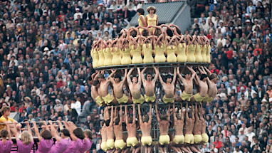 Human pyramid display (Moscow, 1980)