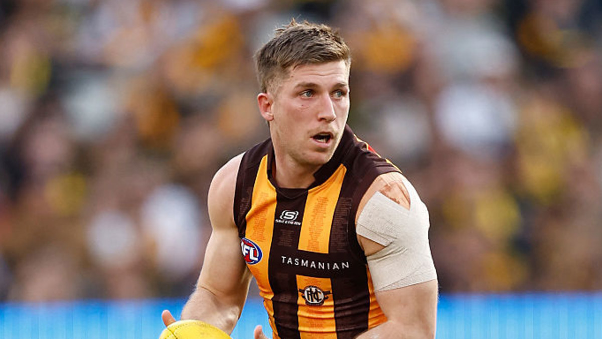 AFL-nieuws 2026 | Dylan Moore herinnert zich de nacht die hij in detentie doorbracht met Hawthorn-teamgenoot Connor Macdonald