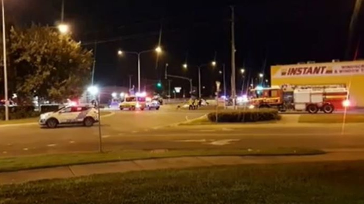 Townsville crash: Police cleared over 'horrific' crash that killed four ...