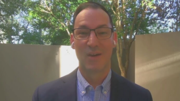 Wes Lambert - Café issues 30min time limit during festive season Today Show December 3, 2025
