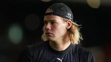 Tom De Koning of the Blues looks on during Carlton training session at Ikon Park in 2024.