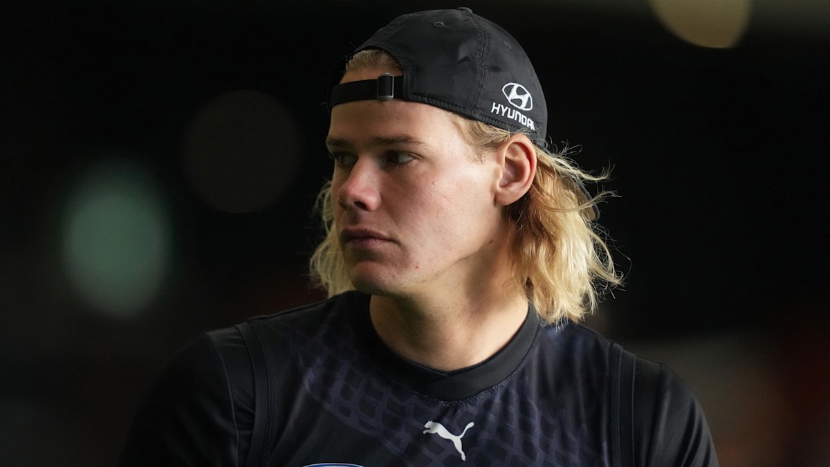 AFL News 2024: Carlton ruckman Tom De Koning contract talks, out of ...