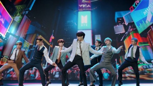 BTS performs Dynamite on MTV Video Music Awards 2020.