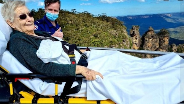 Palliative care patient, Evelyne, at a Three Sisters lookout in Katoomba, NSW.  