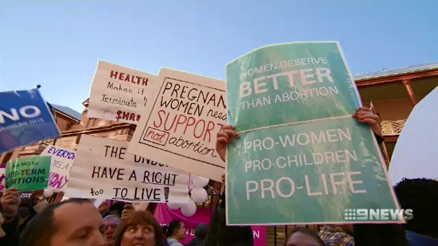 Protestors both for and against abortion gathered outside NSW parliament as the decriminalisation bill was discussed.