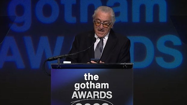 Robert De Niro reads his original speech from his phone at Gotham Awards.