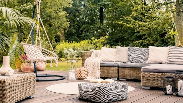 Outdoor entertainment area