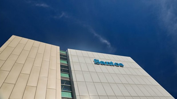 The United Arab Emirates has made an almost $30 billion cash bid to take over Australian oil and gas producer Santos. 