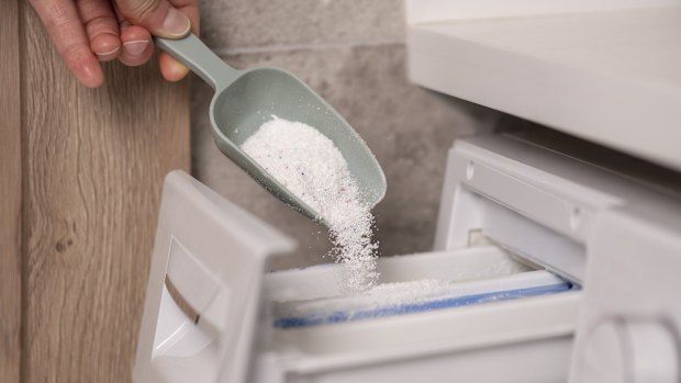 Laundry detergent