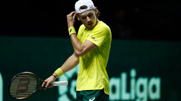 MALAGA, SPAIN - NOVEMBER 27: Alex de Minaur of Australia in action against Felix Auger-Aliassime of Canada during the second tennis match from Davis Cup Finals 2022, Finals round, played between Canada and Australia at Palacio de Deportes Martin Carpena pavilion on november 27, 2022, in Malaga, Spain. (Photo By Oscar J. Barroso/Europa Press via Getty Images)