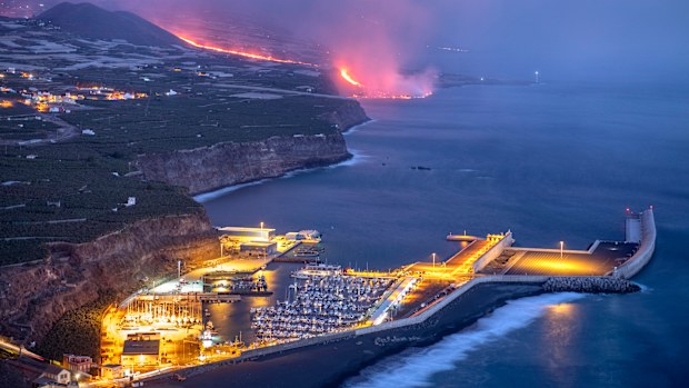 A volcano on Spains Canary Islands wiped out hundreds of homes and forcing the evacuation of thousands of residents.
