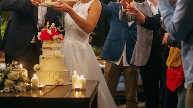 wedding invite snub only fans