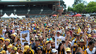 Glenferrie Oval was bursting at the seams