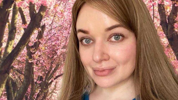 Elle is one of thousands of people calling for an end to the partner income test.