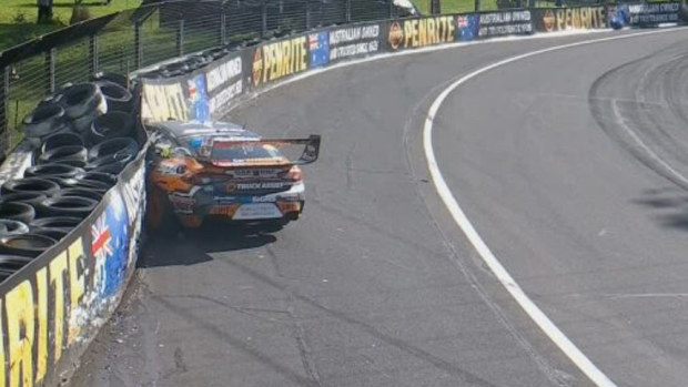 Todd Hazelwood crashed at Griffins Bent to trigger a late safety car and set up a grand stand finish to the Bathurst 1000.