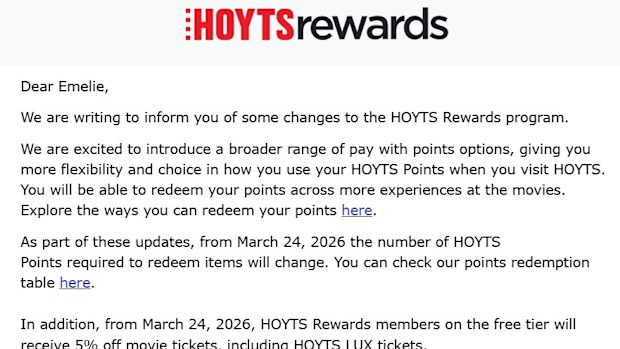 hoyts reduces member discount