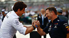 Toto Wolff and Christian Horner on the grid during the Abu Dhabi GP in 2021.