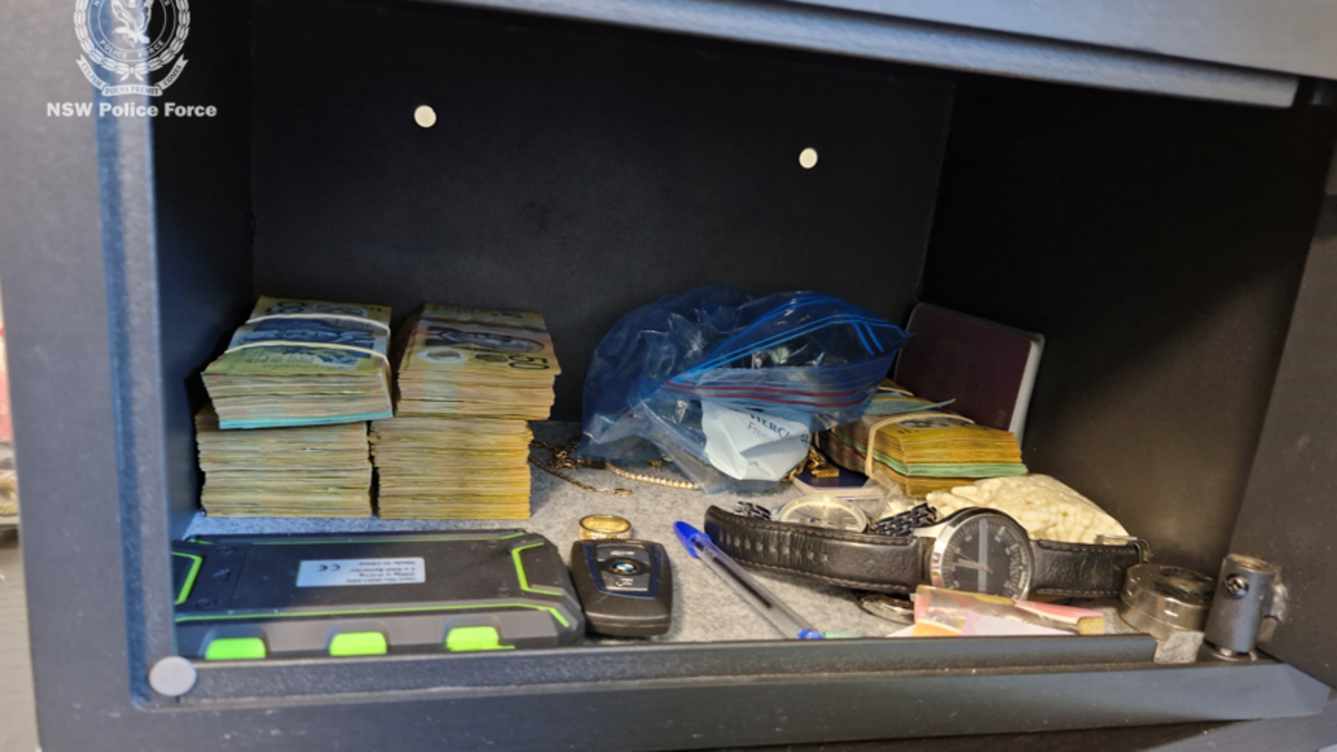 Joint Queensland and NSW Police drug bust uncovers millions worth of ...