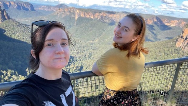Sara and Laura