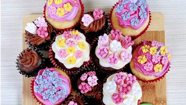 Mother's Day cupcake bouquet