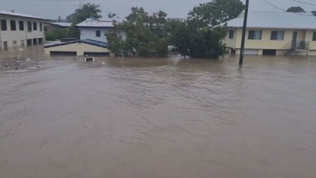Queensland weather floods update: Second person dies in devastating ...