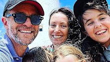 David Campbel with his wife and three kids 