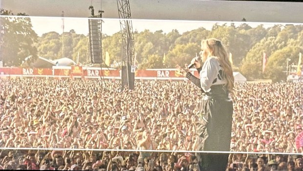 Rebel Wilson performs with The Kooks at Reading Festival