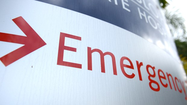 Queensland Health Minister Cameron Dick has ordered a discussion paper about safety reporting. (AAP file image)
