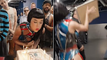 Katy Perry cake smash.