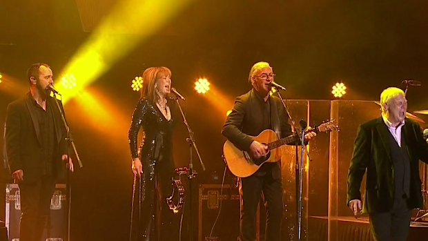 John Farnham roused the crowds with a stirring performance. 