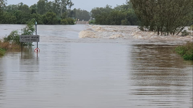 Weather: Ex-Tropical Cyclone Imogen puts North Queensland on flood ...