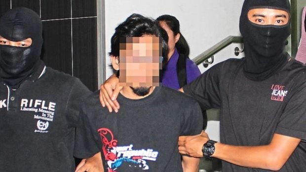 Malaysian police have arrested a 28-year-old insurance agent who planned to carry out a lone-wolf, suicide bomb attack in Malaysia.