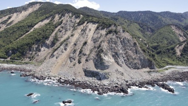 Rescuing travellers stranded in Kaikoura after last month's earthquake was all in a day's work for bus company Stray Travel.  