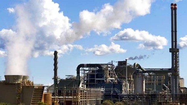 Alcoa's alumina refining operations have not been affected by the blaze.