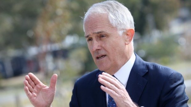 Malcolm Turnbull has introduced laws that would change the Fair Work Act to give volunteers the power to make submissions during negotiations between paid staff and employers.