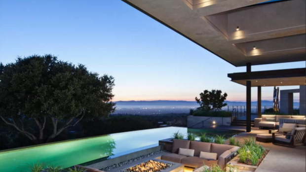 The luxury rental boasted sweeping views of the San Francisco Bay Area.