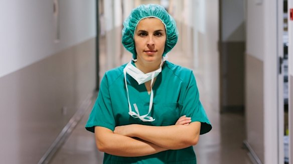 "We estimate that approximately 32,000 fewer patients would die if male physicians could achieve the same outcomes as female physicians," the report auhors said. 