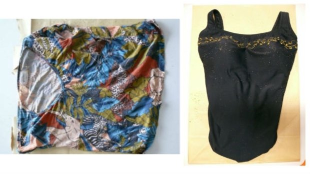 The woman's shirt and bathers.