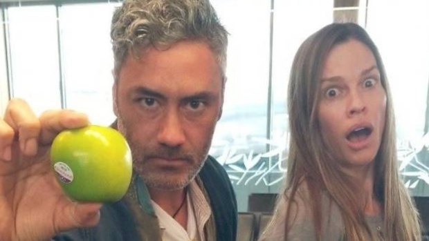 Taika Waititi recently joked about 'catching' Hilary Swank trying to smuggle an apple out of New Zealand.