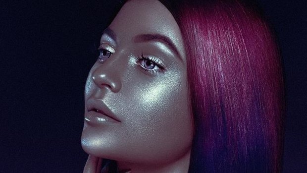 The photo shoot where Kylie Jenner looks like she is doing "blackface".