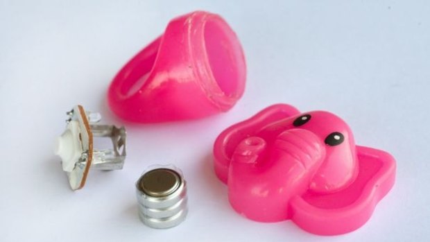 A novelty ring containing button batteries, sold at Taronga Zoo to mark Vivid Sydney, was recalled by the ACCC over safety concerns.