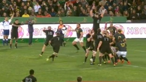 The lineout in question. All Blacks captain Richie McCaw snares the throw to charge over for the touchdown.