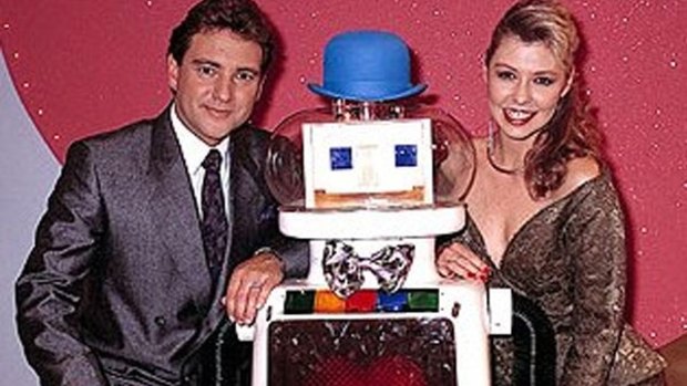 Ten's bringing back '80s fave Perfect Match as Blind Date, with Julia Morris and hopefully a robot.