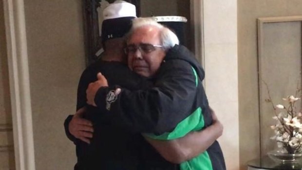 Foxx shared this photo of him embracing the man's father.