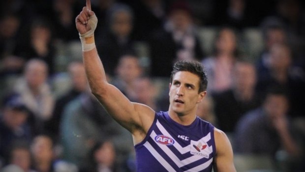 A crowd of 40,000 people could flock to Domain Stadium for Matthew Pavlich's 350th AFL game.