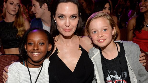 Angelina Jolie with Zahara (L) and Shiloh Nouvel (R) in 2015.